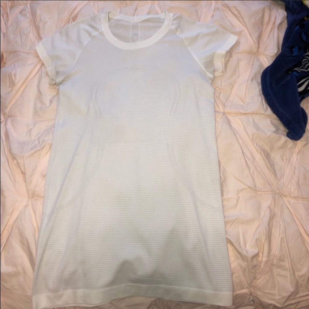 Lululemon swiftly tech top